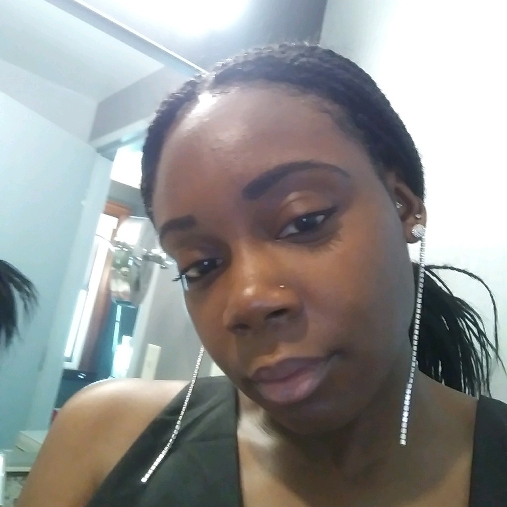 Meet your Posher, Khadijah